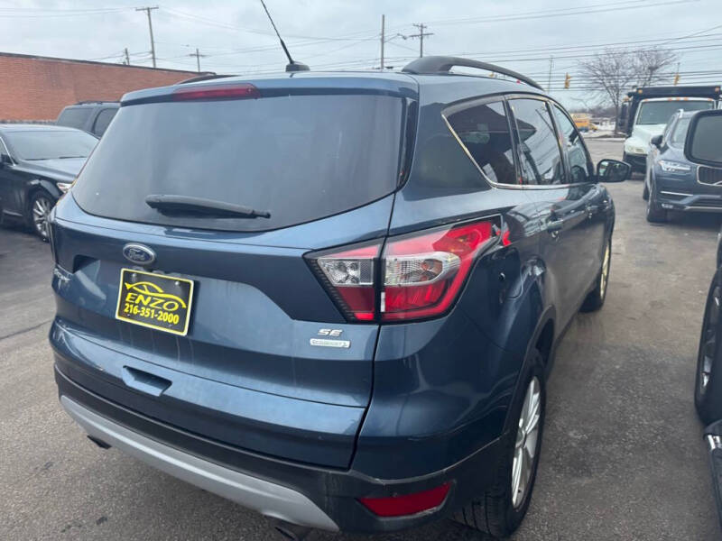 2018 Ford Escape SE