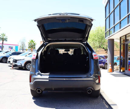 2020 Ford Edge SE