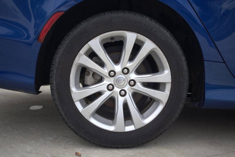 2016 Chrysler 200 Limited