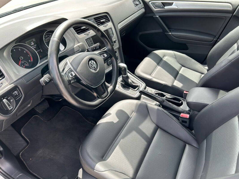 2016 Volkswagen Golf