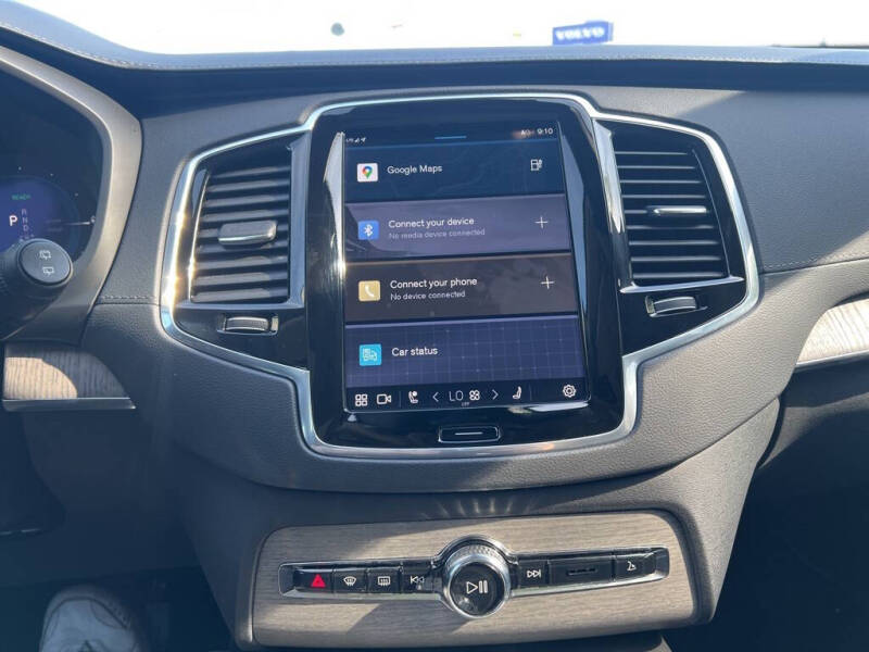 2023 Volvo XC90 Recharge T8 Ultimate Bright Theme 7P