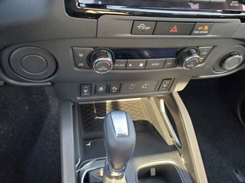 2024 Nissan Frontier SV