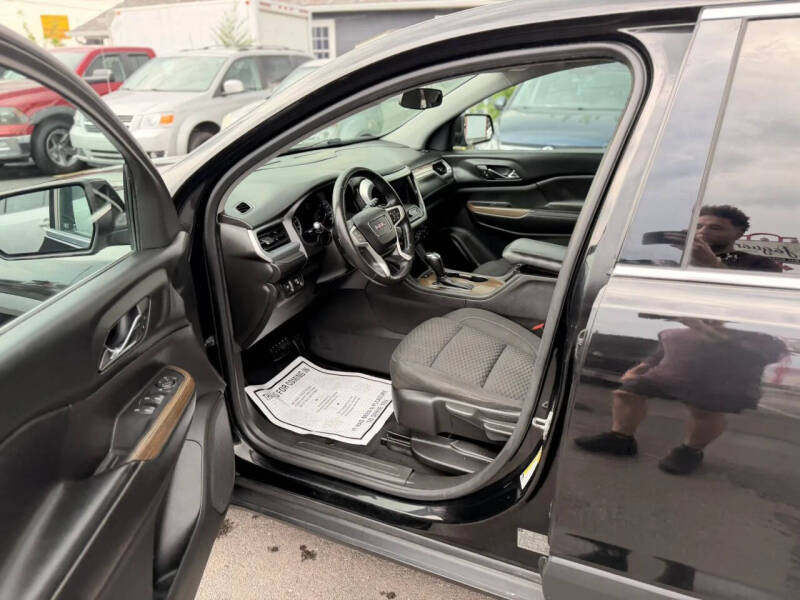 2017 GMC Acadia SLE-1