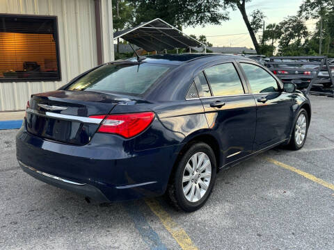 2013 Chrysler 200 Touring