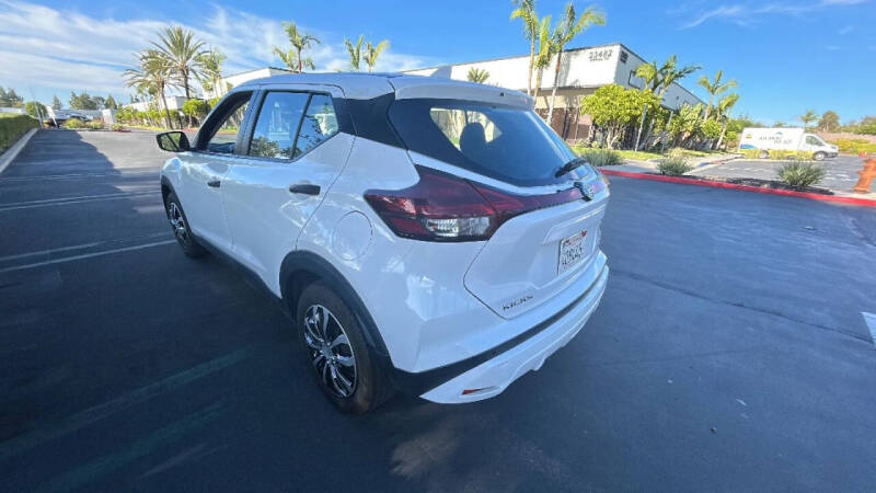 2021 Nissan Kicks S