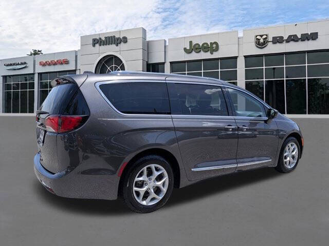 2018 Chrysler Pacifica Touring L Plus
