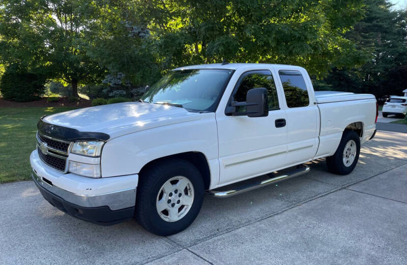 2007 Chevrolet Silverado 1500 Classic for sale at Garden Auto Sales in Feeding Hills MA