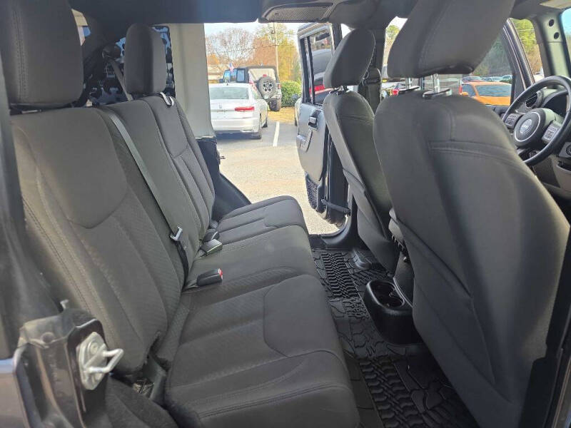 2017 Jeep Wrangler Unlimited Sport