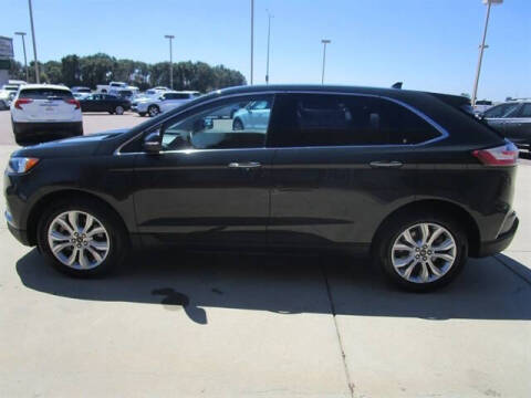 2023 Ford Edge Titanium