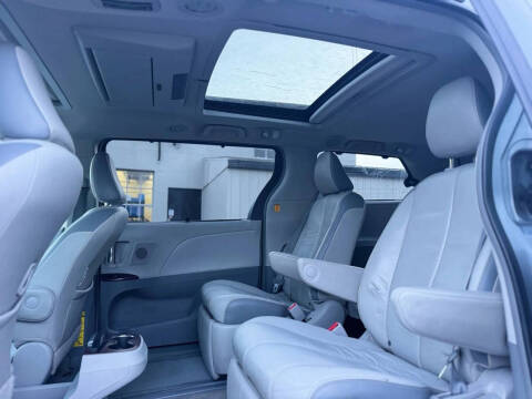 2013 Toyota Sienna