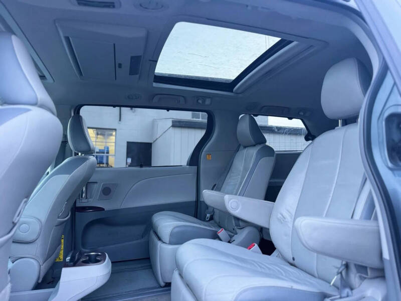 2013 Toyota Sienna