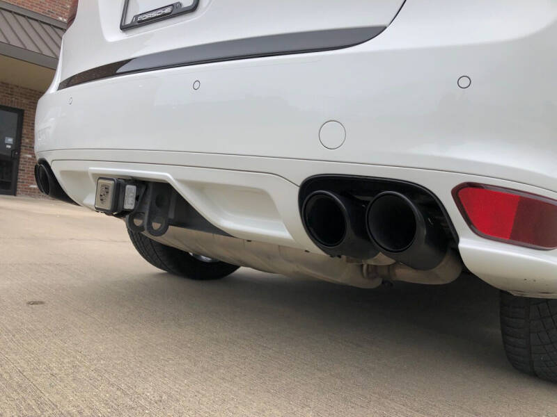 2013 Porsche Cayenne GTS