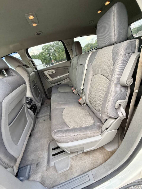 2012 Chevrolet Traverse LS