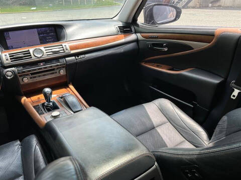 2013 Lexus LS 460