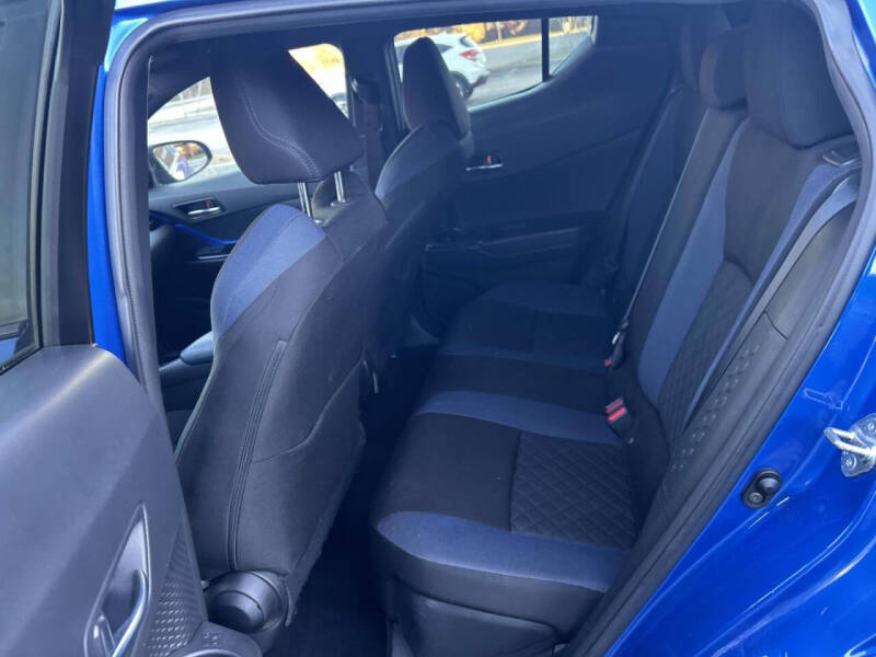 2021 Toyota C-HR XLE