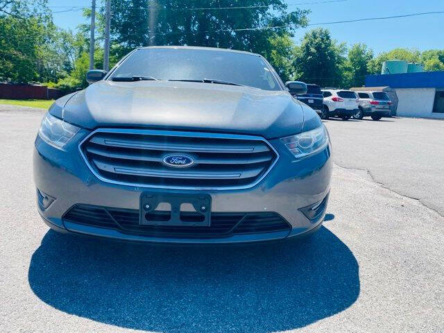 2015 Ford Taurus SEL