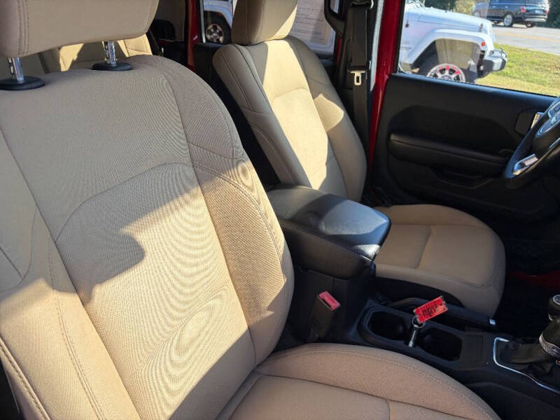 2020 Jeep Gladiator Sport