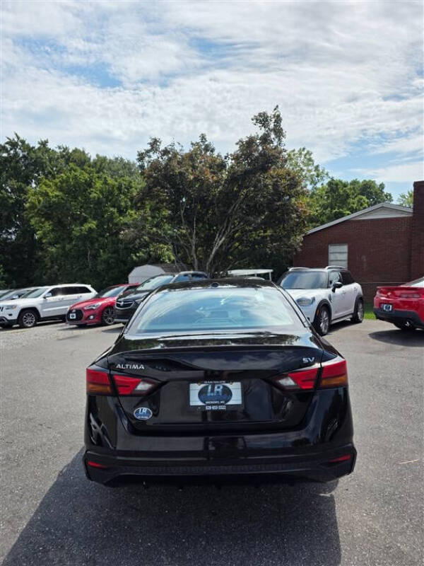 2021 Nissan Altima 2.5 SV