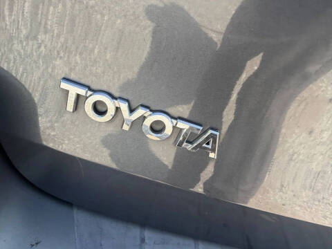 2006 Toyota Sienna LE 7 Passenger