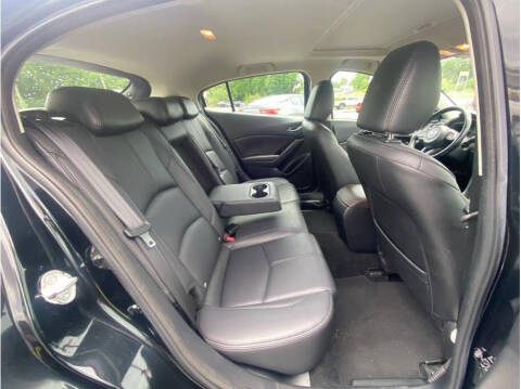 2018 Mazda MAZDA3 Touring