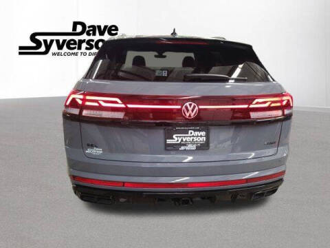 2026 Volkswagen Atlas Cross Sport SEL R-Line Black 4Motion