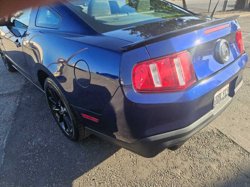 2011 Ford Mustang GT Premium