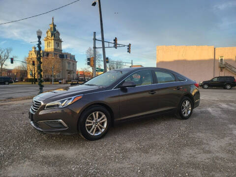 2015 Hyundai Sonata for sale at Bo's Auto in Bloomfield IA
