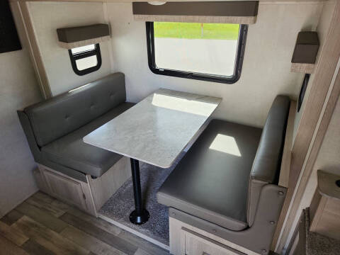 2022 Flagstaff 20BHS