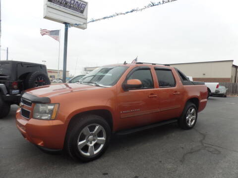 2007 Chevrolet Avalanche for sale at DeLong Auto Group in Tipton IN