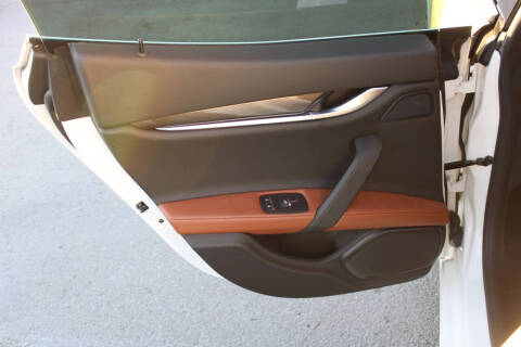 2017 Maserati Ghibli