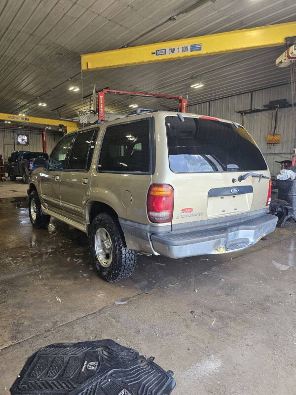 2000 Ford Explorer XLT