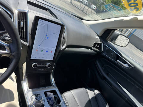2021 Ford Edge Titanium
