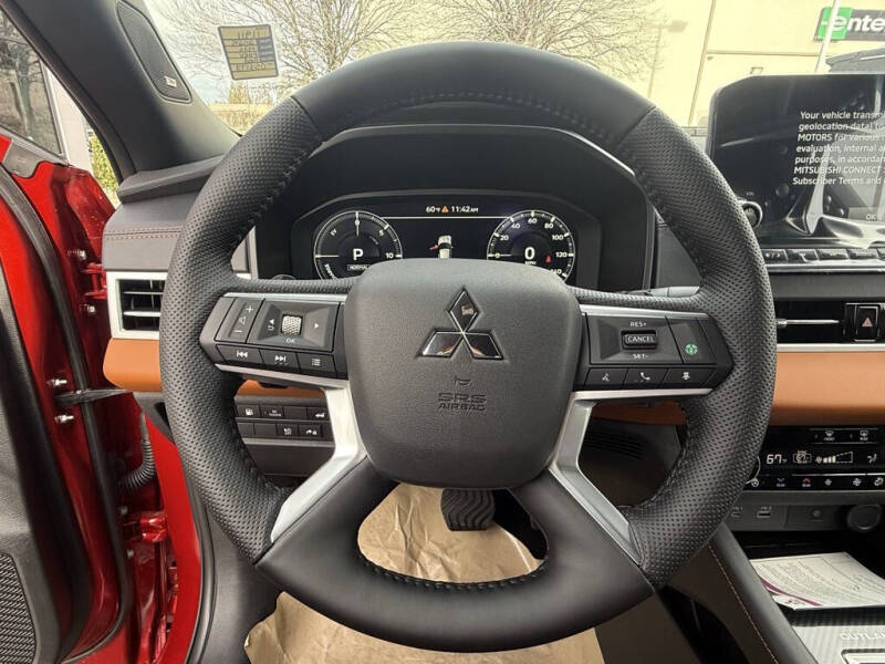 2025 Mitsubishi Outlander PHEV