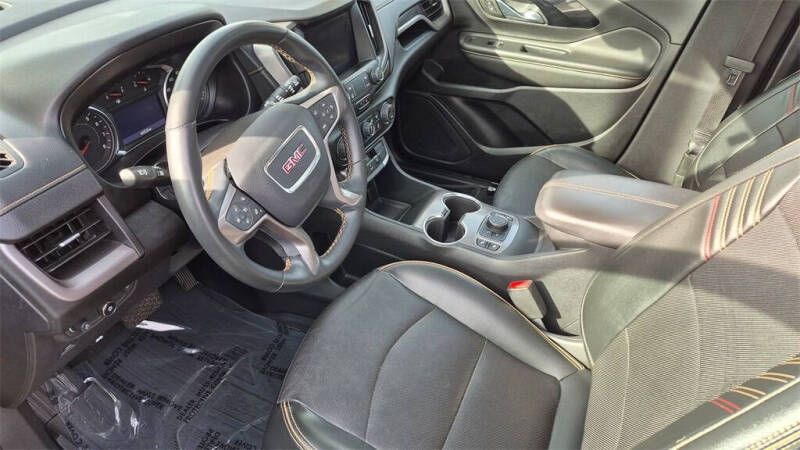 2023 GMC Terrain AT4