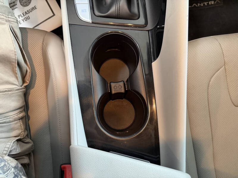 2021 Hyundai Elantra Limited