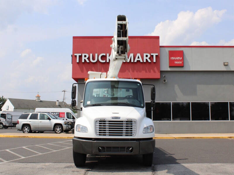 2015 Freightliner M2 106