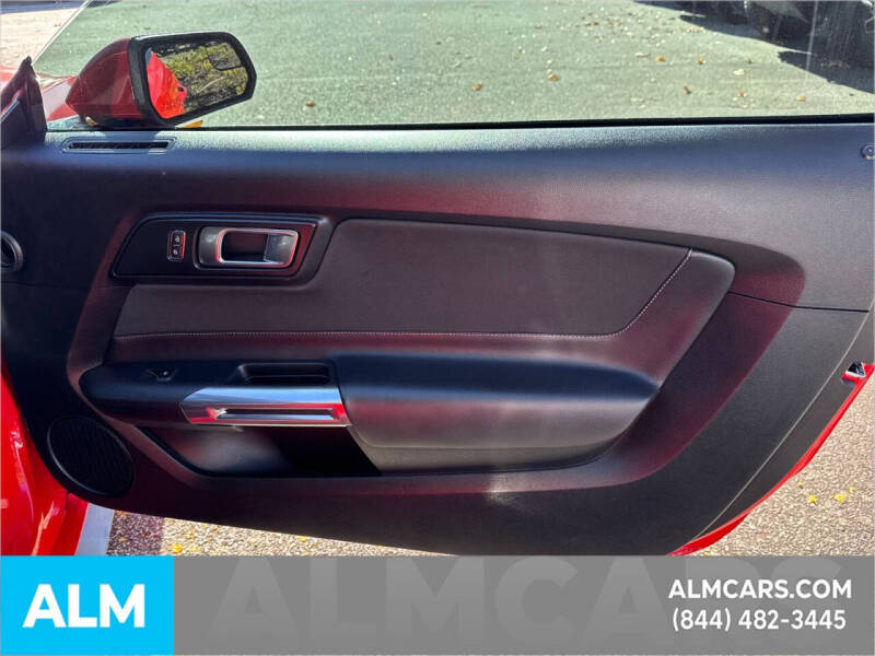 2019 Ford Mustang EcoBoost