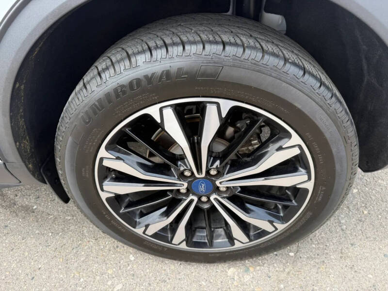 2022 Ford Escape SE