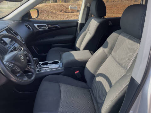 2017 Nissan Pathfinder S