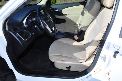 2012 Chrysler 200 Touring