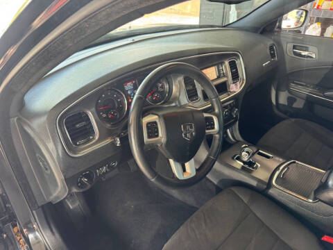 2013 Dodge Charger SE
