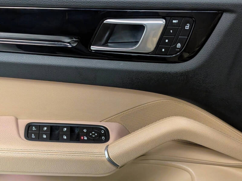 2022 Porsche Cayenne