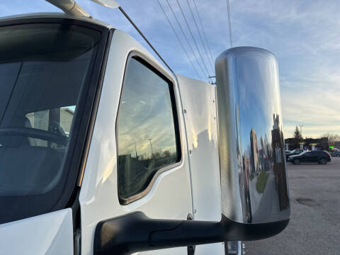 2021 International RH613