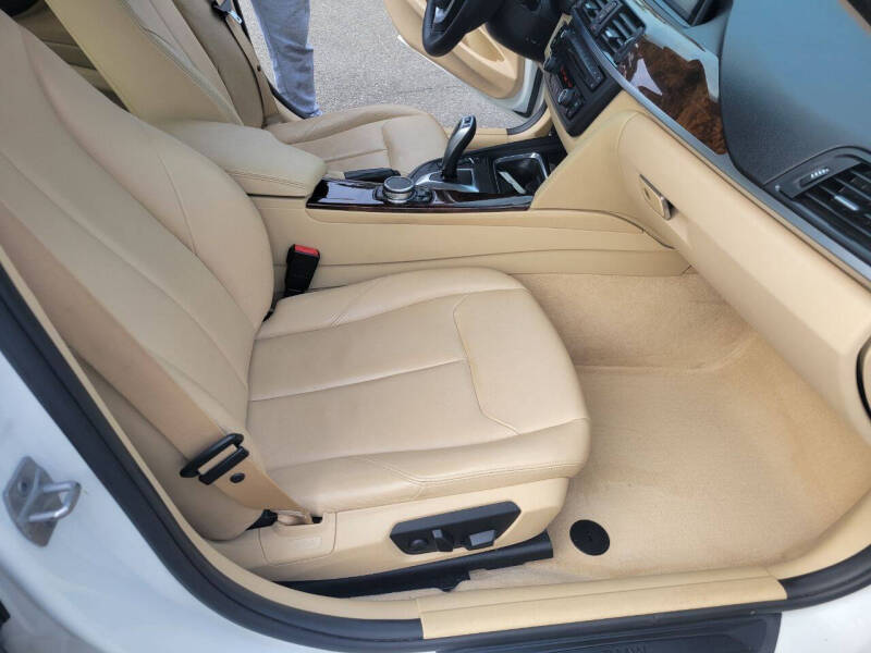 2015 BMW 3 Series 328i xDrive