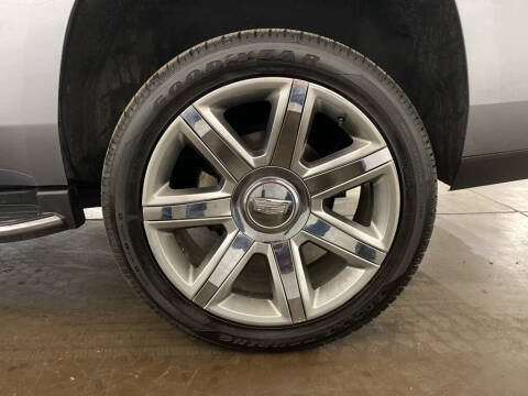 2020 Cadillac Escalade Luxury