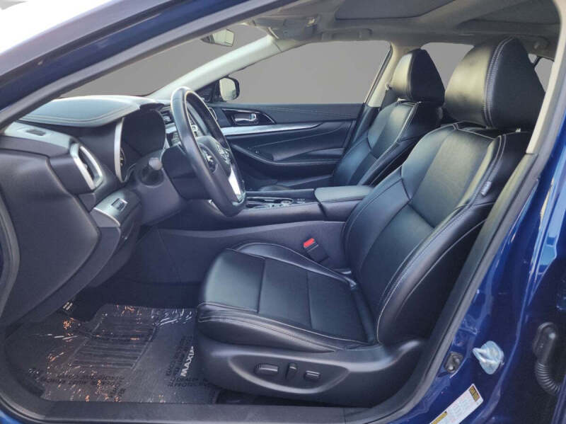2023 Nissan Maxima