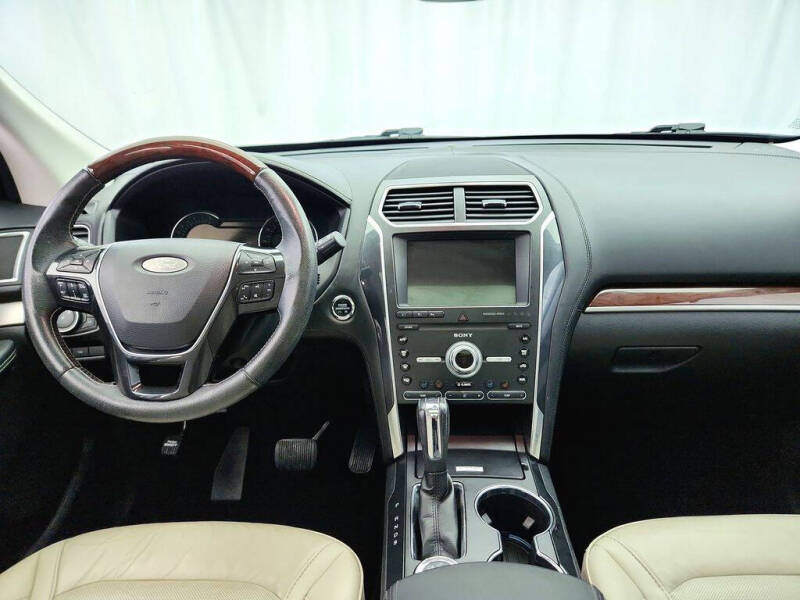 2019 Ford Explorer Platinum