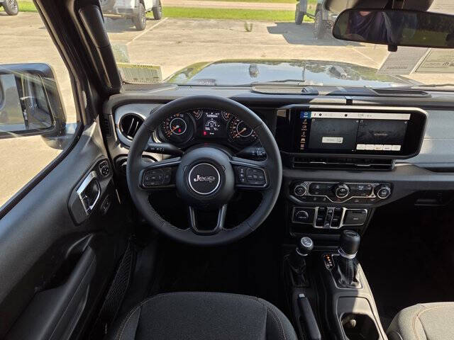 2025 Jeep Gladiator Sport S