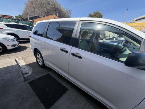 2013 Toyota Sienna L 7-Passenger