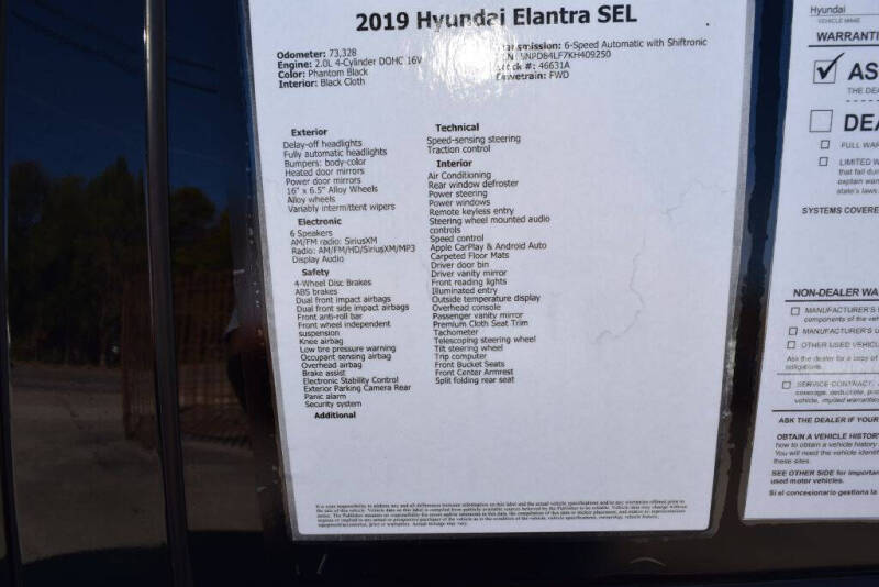 2019 Hyundai Elantra SEL photo 10